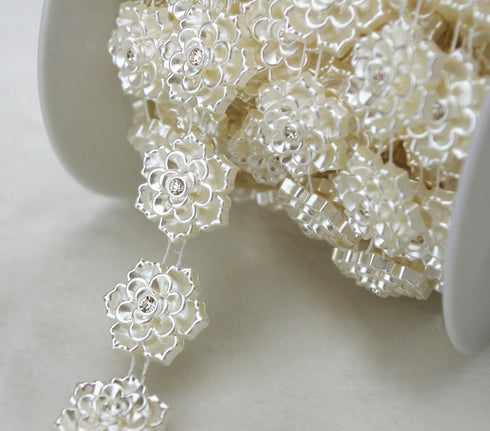 AEAOA 5 Yards 4/5" Ivory Flower Pearl Rhinestone Chain Sew On Trims Wedding Dress Decoration (LZ95)...