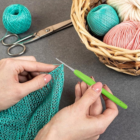 3Pcs Crochet Hooks, 2.0mm 2.5mm 3.0mm Knitting Needles Crochet Hooks Kit for Crocheter, Ergonomic Handle Crochet Hook for Knitting Scarf, Gloves, ...