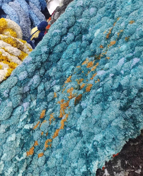 DDL&HEXI Super Chunky Chenille Yarn for Arm Knitting,Blanket Making Kit,Jumbo Knitting Yarn 250g per Bag (500G/17.6OZ/55YARDS, 003)......