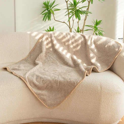 Waterproof Dog Blankets for Medium Dogs, Medium Cat Blanket Washable for Couch Protection, Fluffy Fleece Dog Blanket, Light Brown, M...