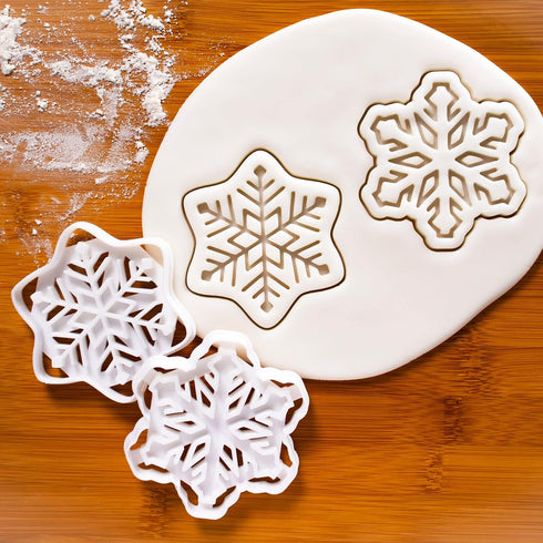 Set of 2 Snowflake cookie cutters (Style 1 and 2), 2 pieces - Bakerlogy...
