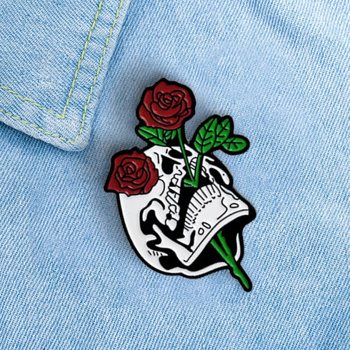 7 Pack Cool Enamel Pins for Backpacks Jackets Hat Set, Black Horror Skull Brooch Pins...