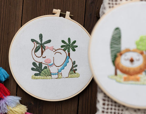 Ebherys Level 1 Embroidery Kits for beginners and adults, different animals pattern, 1set as a pack, inculde 1 hoop, instruction and enough thread...