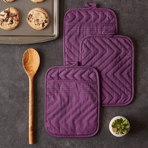 DII Heat Resistant Quilted Cotton Pot Holder Set, Designed with Space to Personalize Allowing a Customized Design, 7x9, Eggplant, 3 Count...