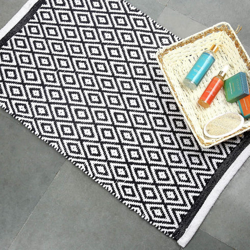 RAJRANG Cotton Hand Woven Diamond Area Rug, Reversible Checkered Bathroom Rugs, Geometric Entry Mat, Machine Washable, Durable - Black & White, 21...