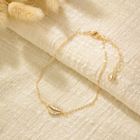 Dremmy Studios Women Anklet 14K Gold Plated Dainty Beads Daisy Heart Cross Anchor Pendant Ankle Bracelet Simple Beach Summer Smile Lip Foot Chain ...