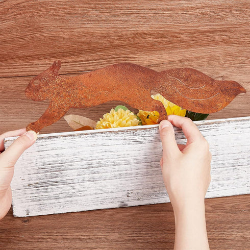 CREATCABIN Metal Rusty Running Squirrel to Screw in Wood Rust Silhouette Squirrel Decor Art Ornament Exquisite Animal Sculpture Tree Stake Decorat...