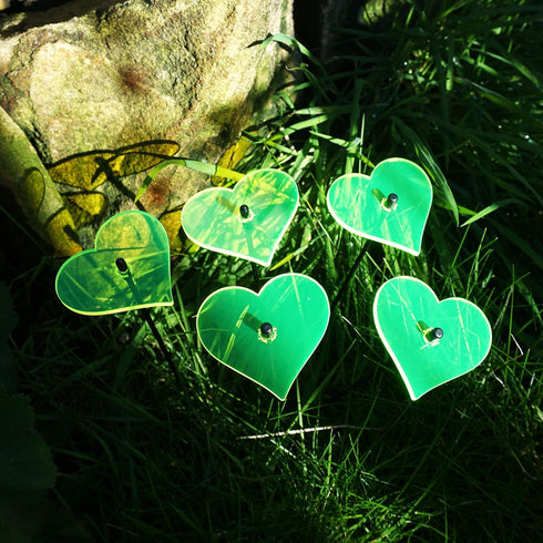 SunCatcher Garden Decor Ornaments Hearts Set of 5 Decorative Garden Stakes 25cm, 10 inch high Outdoor Yard Accessory, Lovely Gardeners Gift, Colou...