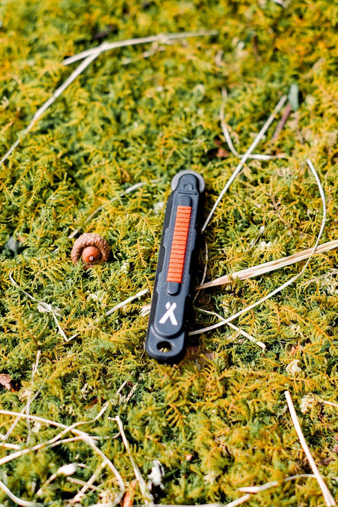 Bear Grylls Micro Sparker Fire Starter 2 Pack - Easy to Use, One Handed, Ultralight, Rubber Grip, Compact...