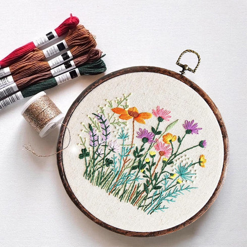Maydear Stamped Embroidery Kit for Beginners with Pattern, Cross Stitch kit, Embroidery Starter Kit Including Embroidery Hoop, Color Threads and E...