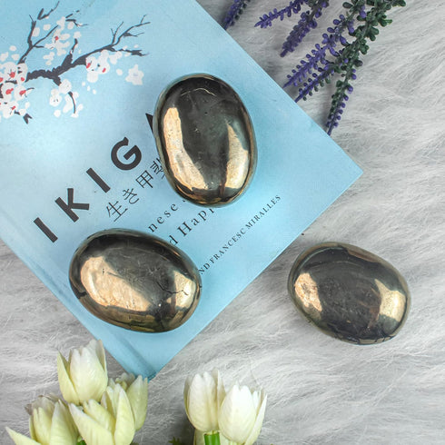 Golden Pyrite Palm Stone, Worry Stone Large Oval Palm Stone Chakra Healing Hand Carved Pocket Massage Stone Reiki Polished Stone Massage Spa Energ...