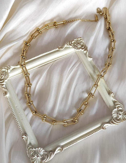 Chunky Gold Necklace For Women, Gold Choker Necklaces, Ushape Gold Paperclip Chain Necklace, Gold Link Chain necklace, 16+2", Gold Plated, No Gems...