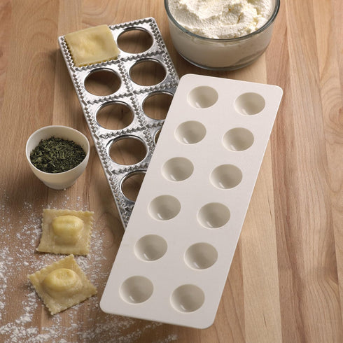 Fox Run 57665 Ravioli Maker, Aluminum, 12-Cup...