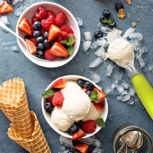 Rockland Guard Ice Cream Scoop with Chisel-Shaped Tip, Non-Slip Easy to Grip Handle, Solid Stainless Steel for Hard or Soft Ice Cream - Dishwasher...