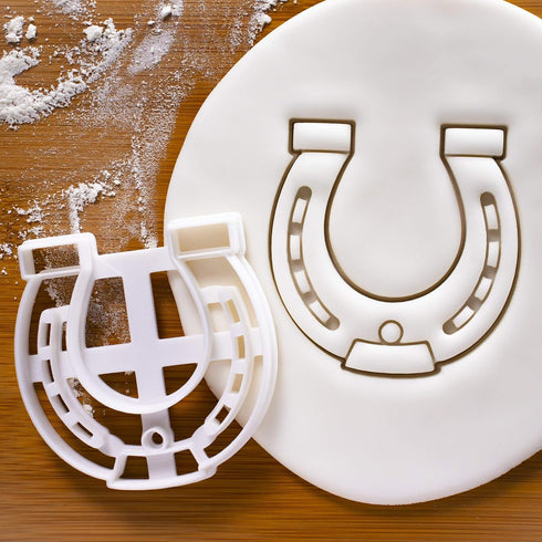 Set of 2 Jockey cookie cutters (Designs: Jockey and Horse Shoe), 2 pieces - Bakerlogy...