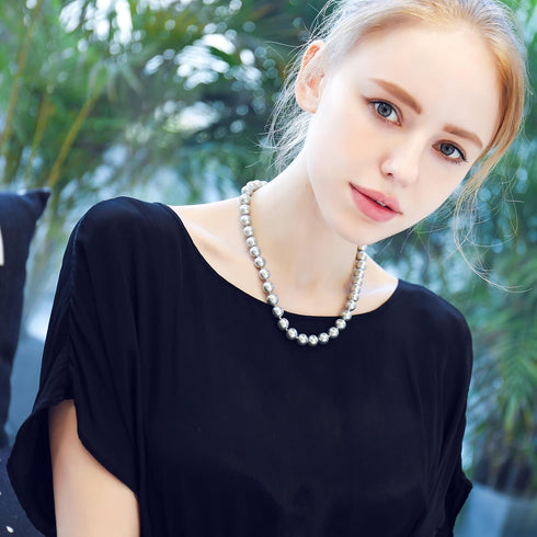 Seashell Pearl Necklace Single-Strand Handmade Beaded Necklaces for Ladies Dainty Faux Pearl Wedding Jewelry for Brides 18”...