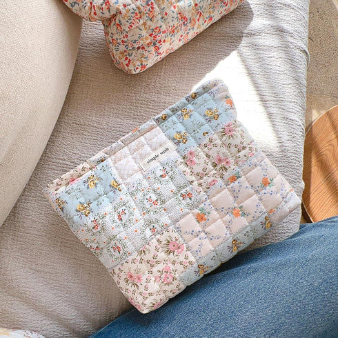 Floral Makeup Bag Large Cotton Quilted Cosmetic Makeup Bag Organizer, Aesthetic Portable Pouch Purse Toiletry Bag for Women Girls Travel accessori...