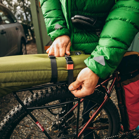 GEAR AID Utility Straps with Side-Release Buckle, Secure and Compress Camping, Biking, Hunting, Boating Gear, Multiple Sizes 1" x 24"...