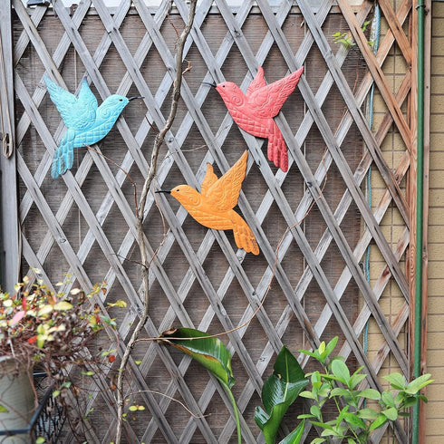 Scwhousi Metal Hummingbird Wall Decor, Outdoor Garden Patio Fence Wall Art,Hanging Decorations for Living Room, Bedroom,3 Pack...