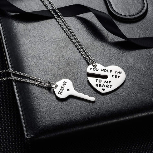 YEEQIN 2PCs Couples Necklaces, Couple Necklace Set, Gifts for Girlfriend Wife, Personalized Couples Jewelry - You Hold The Key to My Heart Forever...