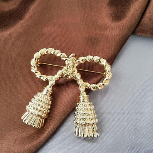 Vintage Ribbon Bow Brooch Pin Exaggerated Bow Knot Lapel Pins Clip Shawl Hat Suit Dress Accessories Brooches Pins Unique Birthday Christmas Jewelr...