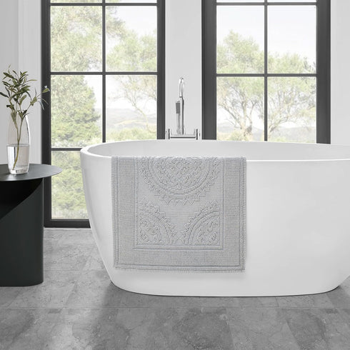 Jean Pierre New York Cotton StoneWash Medallion 17x24 in. Bath Rug, Gray...