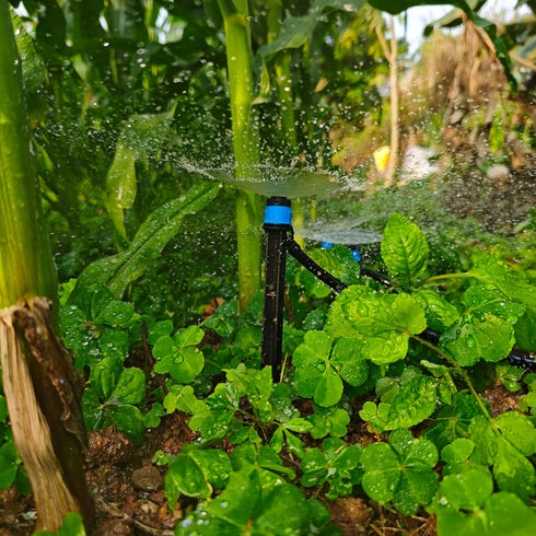 50 Pack Drip Irrigation Emitters Adjustable Irrigation Dripper 360 Degree Full Circle Pattern Water Flow Bubbler with Stake for 1/4 inch Irrigatio...