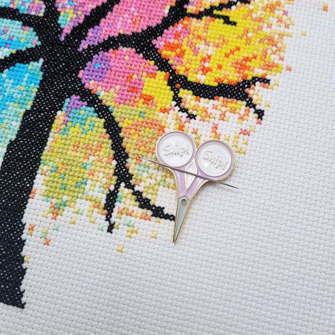 Meloca Designs Embroidery Scissors Needle Minder for Cross Stitch, Embroidery, Sewing, Quilting, Needlework and Haberdashery...