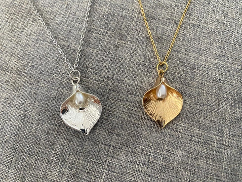 Unique Pearl Calla Lily Flower Necklace Charm Gold Silver Tone Pendant Jewelry Bridesmaid Gift...