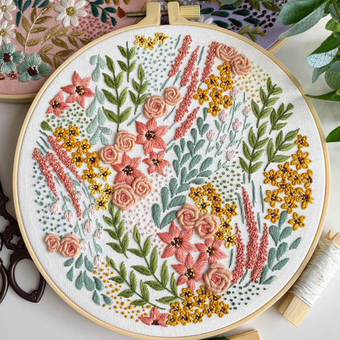 Myfelicity Embroidery kit, Adult Embroidery Material Set with Cute Flowers and Plants Patterns. 3 Embroidery Clothes and Colors Threads. 1 Hoop. (...