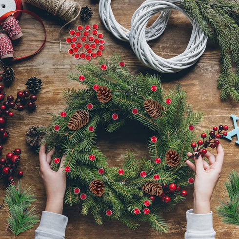 Whaline 241Pcs Christmas Wreath Accessories Artificial Red Berries Pine Cones Pine Needle Sticks with Hemp Rope for Xmas Wreath DIY Crafts Party G...