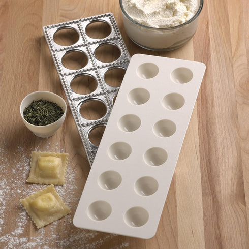 Fox Run 57665 Ravioli Maker, Aluminum, 12-Cup...