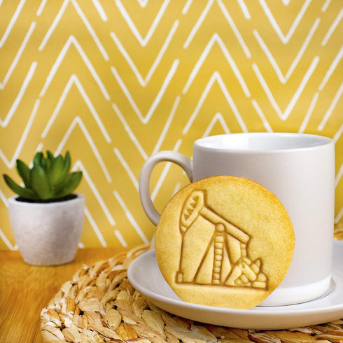 Set of 2 cookie cutters (Designs: Oil Derrick & Pump Jack), 2 pieces - Bakerlogy...