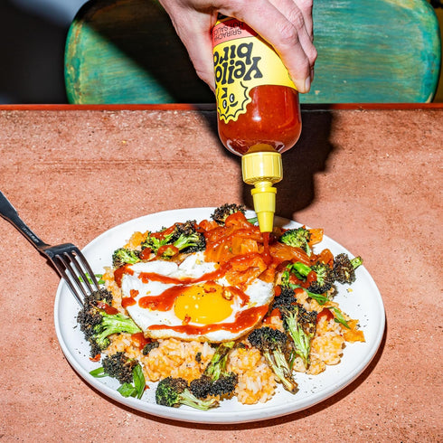 Organic Sriracha Hot Sauce by Yellowbird - Organic Chili Pepper Sauce with Red Jalapenos, Agave and Garlic - Plant-Based, Gluten Free, Non-GMO - H...