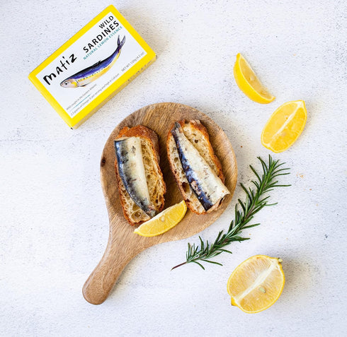 Matiz Sardines with Lemon Packed in Olive Oil (4.2oz/120g tin)...