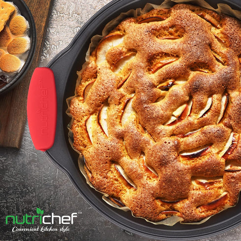 NutriChef Non Stick Round Cake Pan, Kitchen Essential Metal Bakeware with Silicone Handles, Durable, Easy-to-Clean, Dishwasher Safe, PFOA, PFOS, P...