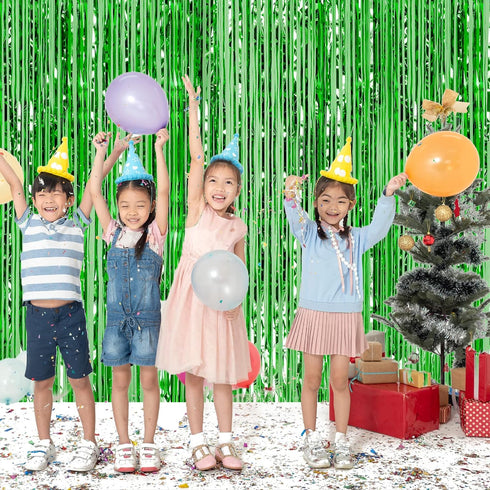 CHRORINE 2pcs 3ft x 8.3ft Green Tinsel Foil Fringe Curtains Streamers Backdrop for Green Birthday Jungle Safari Tropical Party Christmas Decoratio...