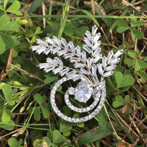 Flower Shape Brooch Pin - CZ Stones & Pearl White Gold Perfect for Weddings Bridal Parties Ideal for Daily Wear Formal Fashion Look for Women...