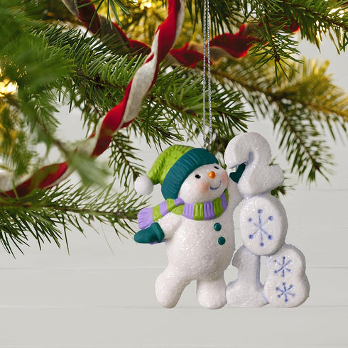 Hallmark Keepsake Christmas Ornament 2018 Year Dated, Frosty Fun Decade Snowman...