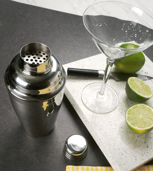 RSVP International Stainless Steel Cocktail Shaker, 18 Ounce | Shake Margaritas, Cosmos, Manhattans, Martinis & More | Modern Design with Large St...