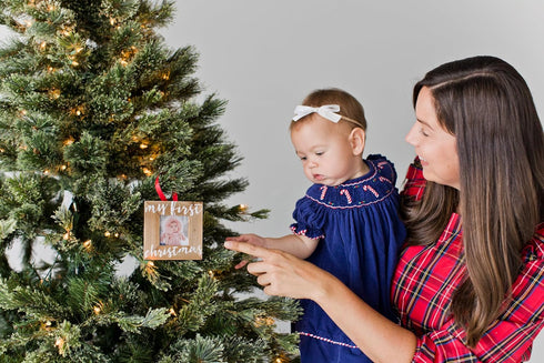 Pearhead Baby’s First Christmas Wooden Picture Frame Ornament, Newborn Milestone Keepsake Photo, Holiday Gift For New and Expecting Parents, Rusti...