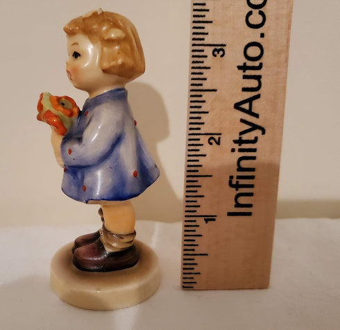 Hummel "Girl with Nosegay" #239A...