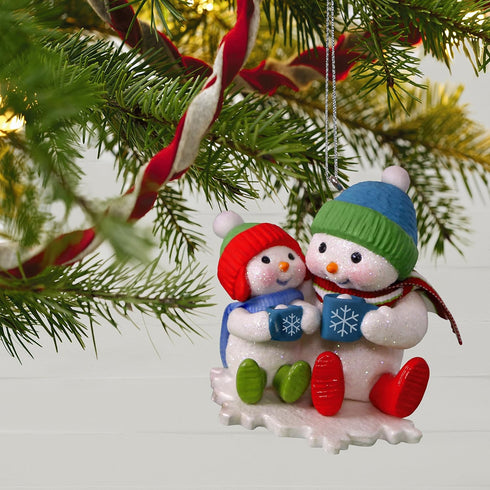 Hallmark 1599QX9523 Christmas Ornament Keepsake 2018 Year Dated Cocoa Cuddles, Making Memories...