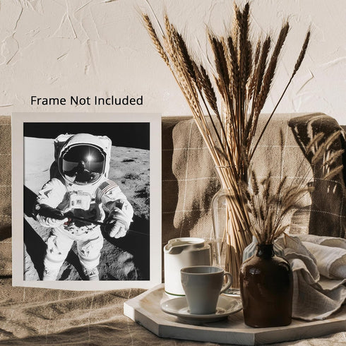 Posterizer 1 pcs-astronaut in spacesuit on the moon 2-Astronomy & Celestial Art-Gift for Men Women Teens-Decor for Home & Office- unframed wall ar...