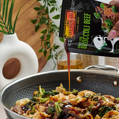 Lee Kum Kee Panda Brand Sauce for Broccoli Beef, 0g Trans Fat, No Artificial Flavors, No High Fructose Corn Syrup, Cholesterol Free, 8 Ounces (Pac...
