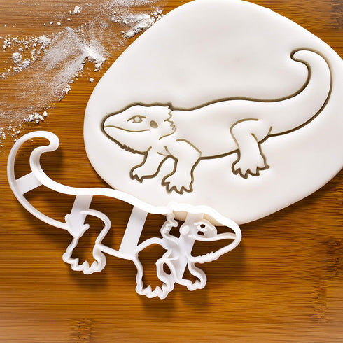 Set of 2 Pogona Bearded Dragon cookie cutters (Designs: Body and Face), 2 pieces - Bakerlogy...