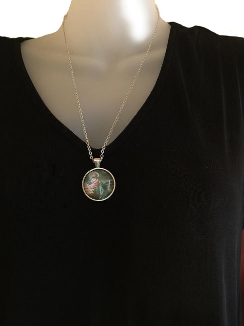 Christian/Catholic/Jesus Christ/Christian/Religious Pendant Necklaces...