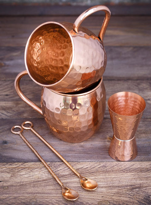 Copper jigger lacquered for the shine and to prevent tarnish. - Double 1oz/2oz copper measuring jigger for cocktail mixing. - Solid hammered coppe...