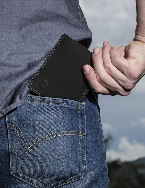 Timberland mens Leather Wallet With Attached Flip Pocket, Black (Cloudy), One Size...