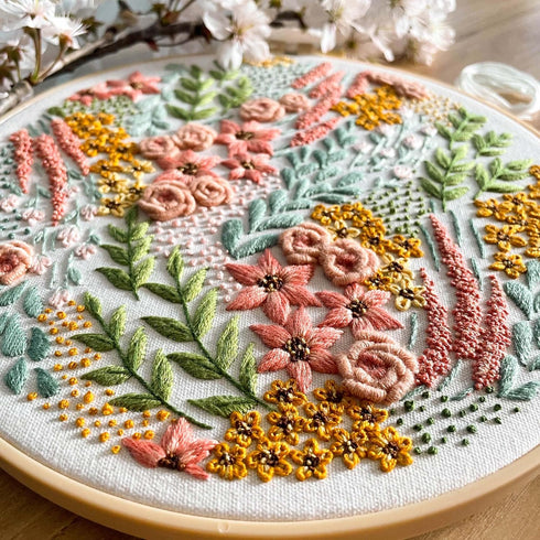 Silentsea Flower Embroidery Kit, Including 4 Sets of Patterned Embroidery Cloth, 2 Rings, Needles,Embroidery Thread, Instructions and Other Tools,...
